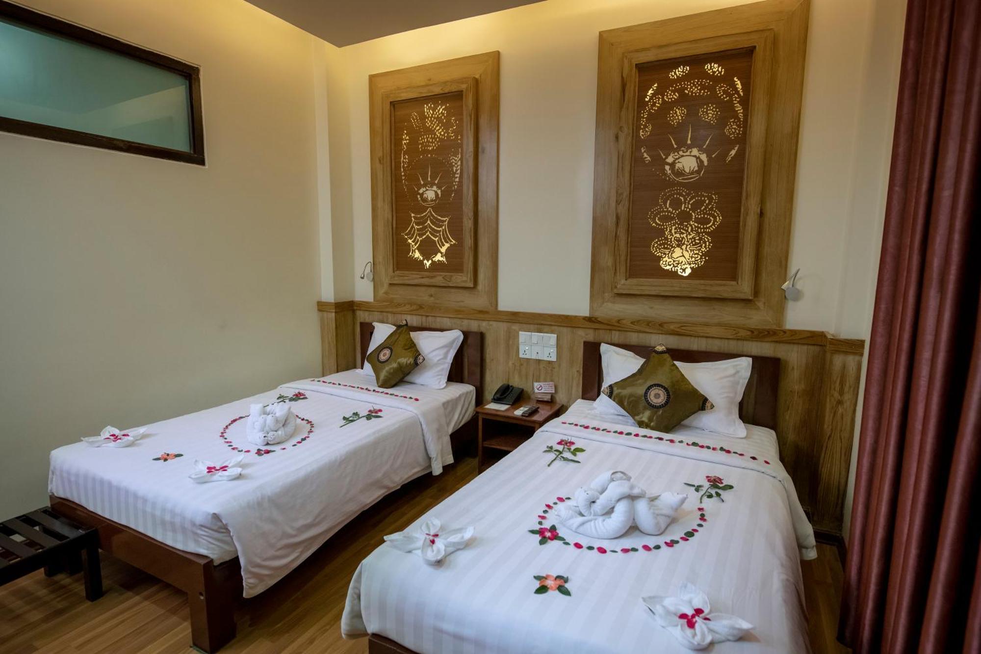 UCT Taunggyi Hotel Kültér fotó